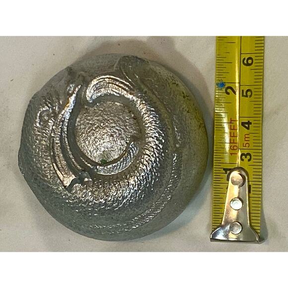 4 Vintage Cast Iron FISH DOLPHIN MOTIF Fence Post Tops - Picture 14 of 16